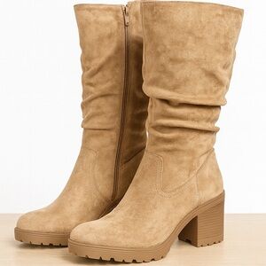 Saxophone Slouch Boots – Bone – Size 10